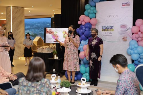 UEM Sunrise Chief Development Officer, Mardiana Rahayu Tukiran shared a few words during the unveiling of K’Artulistiwa with environmental and wildlife conservationist artist Suzi Chua.
