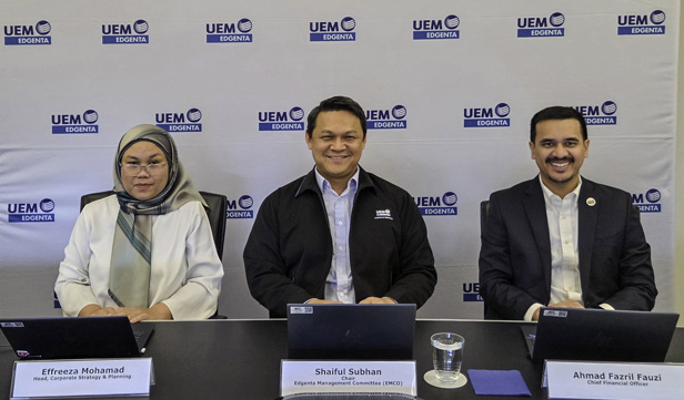(From left) Effreeza Mohamad, Head, Corporate Strategy & Planning; Shaiful Subhan, Chair, Edgenta Management Committee; Fazril Fauzi, Chief Financial Officer.